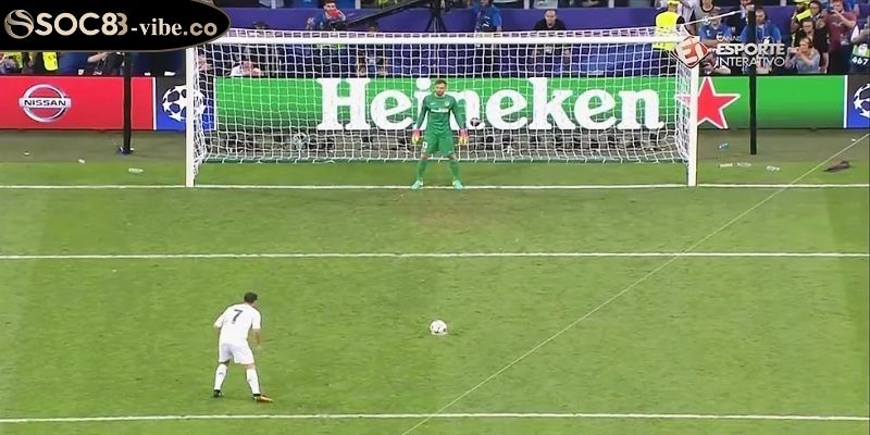 Phân tích phong độ thủ môn và cầu thủ yếu tố then chốt