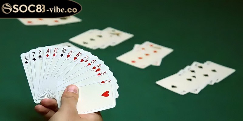 Khi tất cả 13 nước bài đã được chơi, hai đội sẽ tiến hành tính điểm